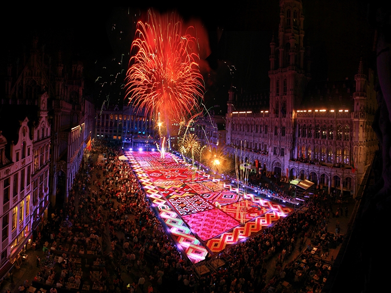 Brussels Grand Place Flower Carpet - Photo by: www.flowercarpet.be