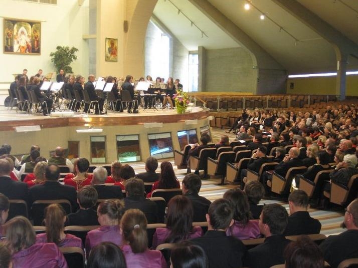 Choirs and orchestras on Lake Garda Festival  - Courtesy of MRF Music Festivals [www.mrf-musicfestivals.com]