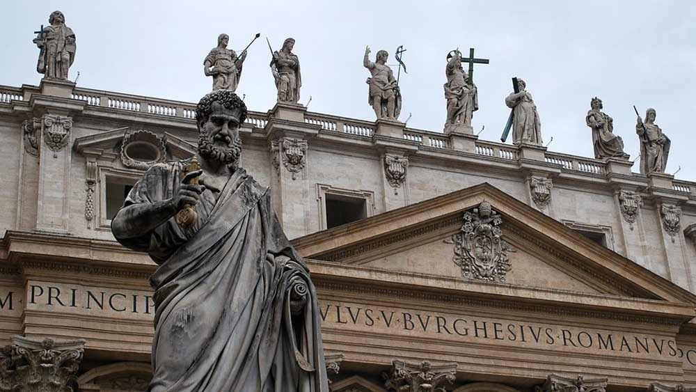 St Peters Papal Basilica, Roman Catholic Cathedral at Vatican in Rome - Photo: Cara Harris [Via-pixabay]