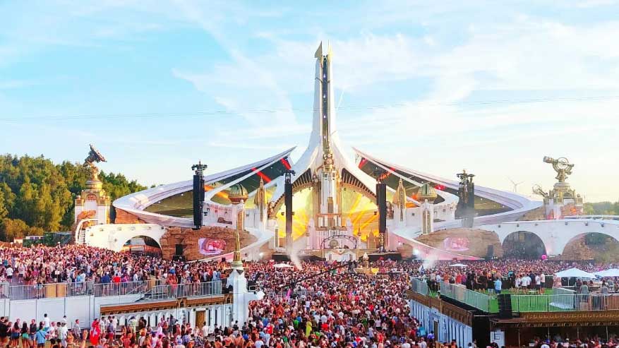 Photo by: Tomorroland Facebook